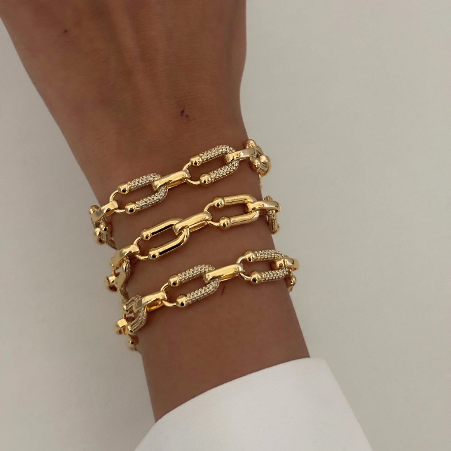Textured Golden Links Bracelet
