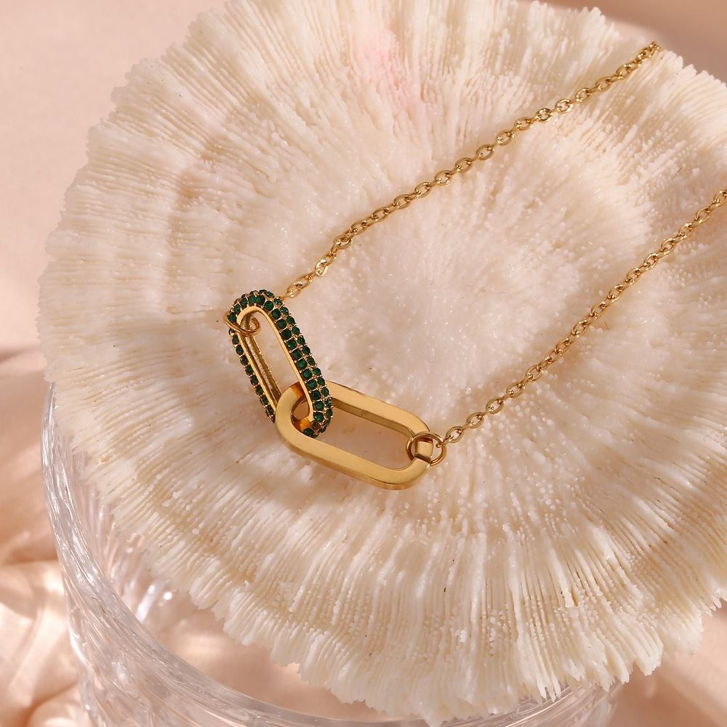 Emerald Interlocking Necklace