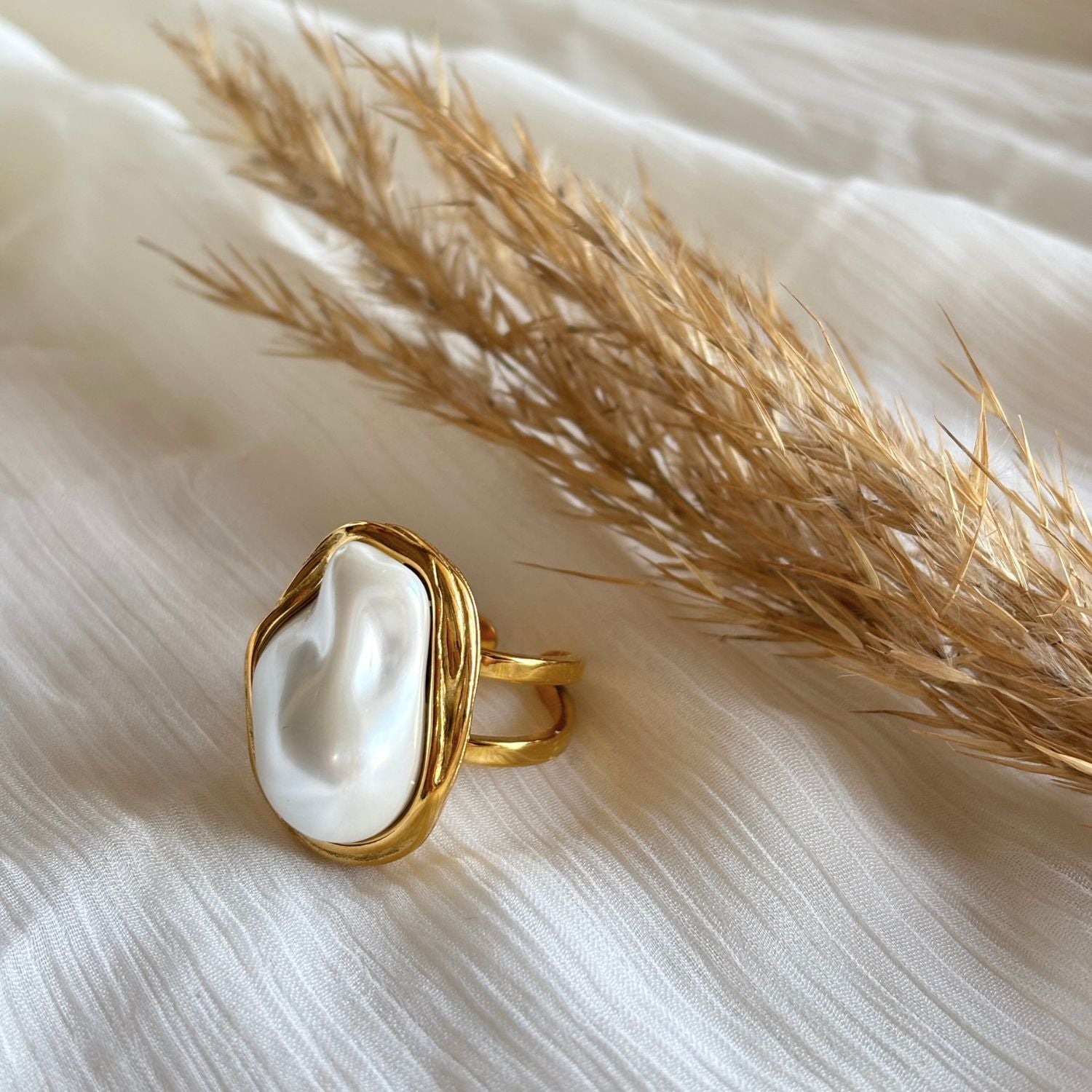 Baroque Pearl Ring